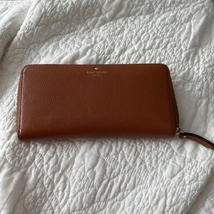 Kate Spade brown wallet
